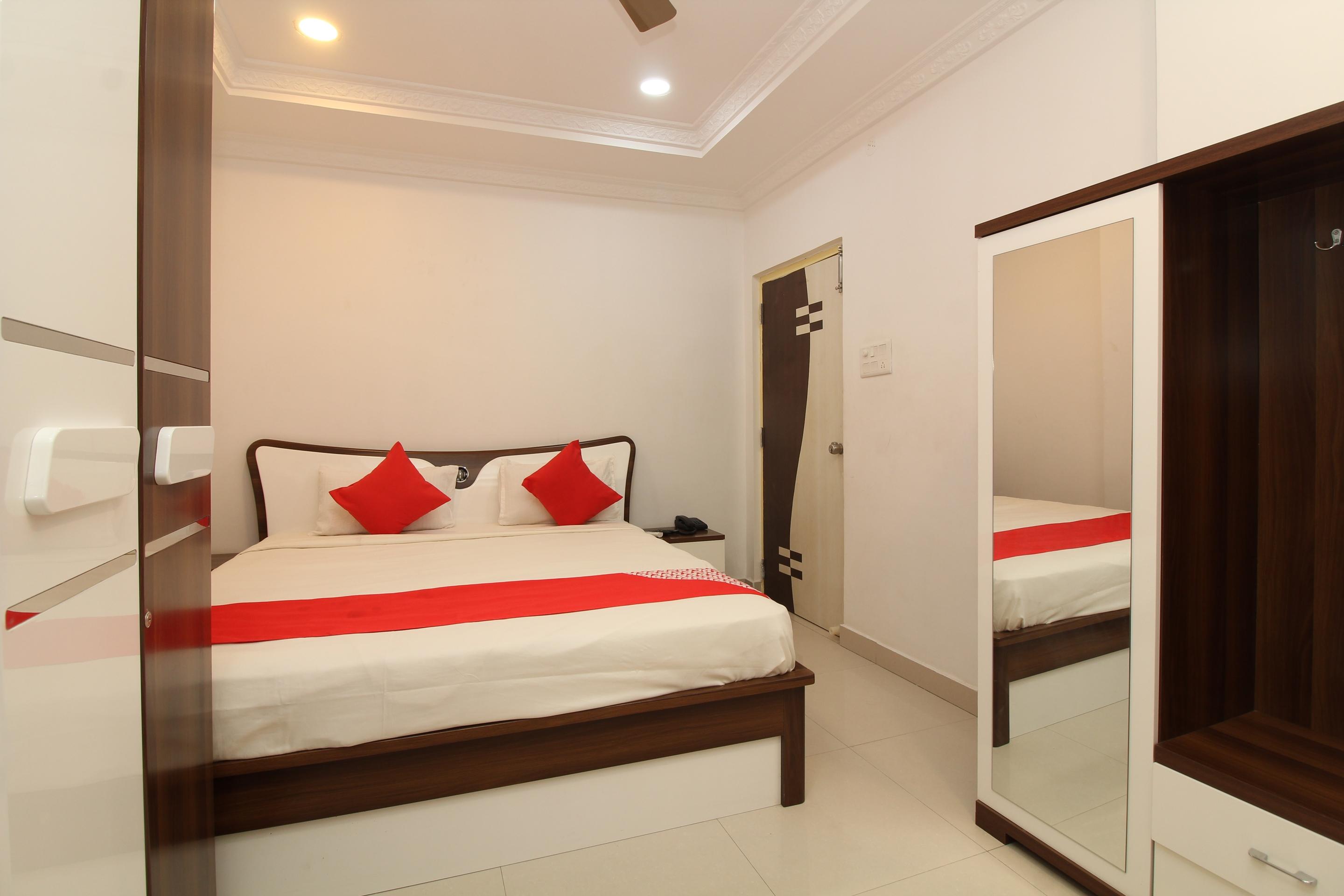 Oyo 37499 Saba Service Apartments Hyderabad Exterior foto