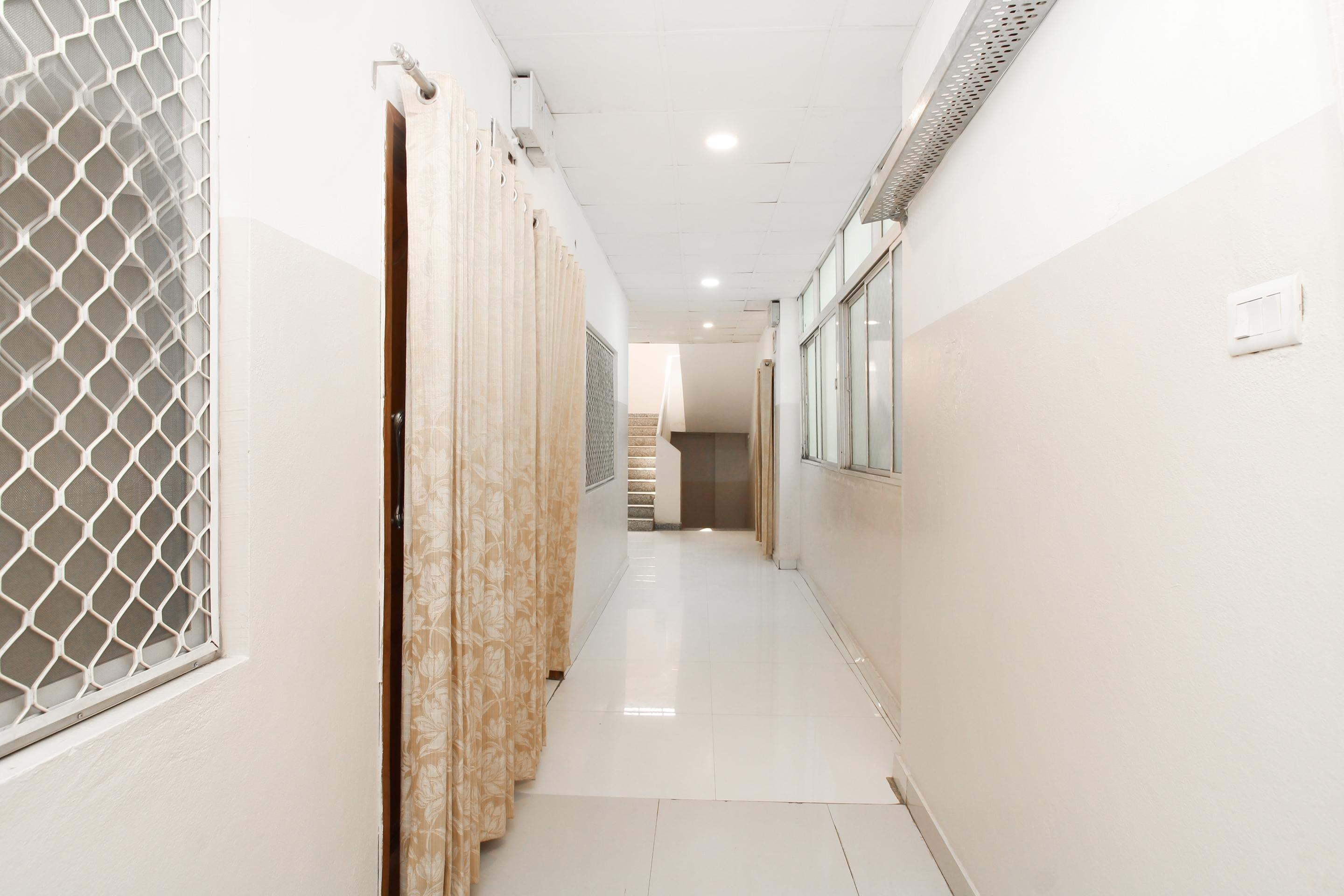 Oyo 37499 Saba Service Apartments Hyderabad Exterior foto
